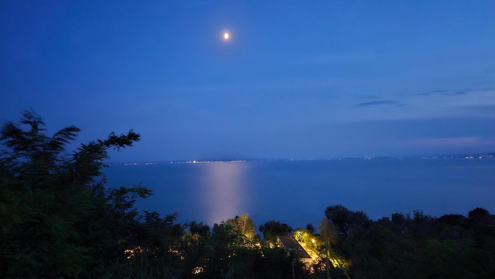 Fenyves Villa Balatonakarattya Exterior photo
